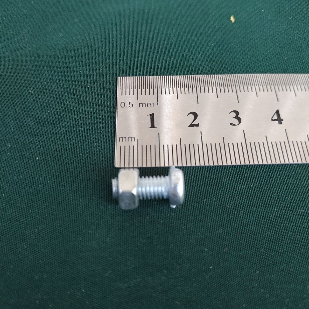 پیچ و مهره مدل PM 5/15  مجموعه 16 عددی