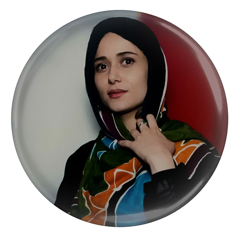 مگنت طرح بازیگر پریناز ایزدیار مدل S8421 
