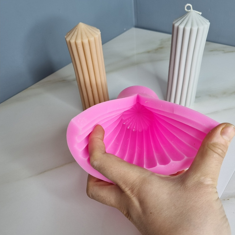 قالب شمع مدل استوانه شیاردار طرح کله قندی کد C 15CM