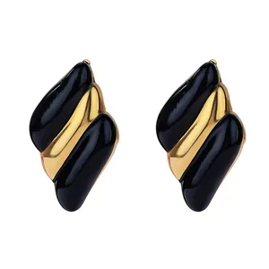 گوشواره میخی زنانه مدل LUX-6022G