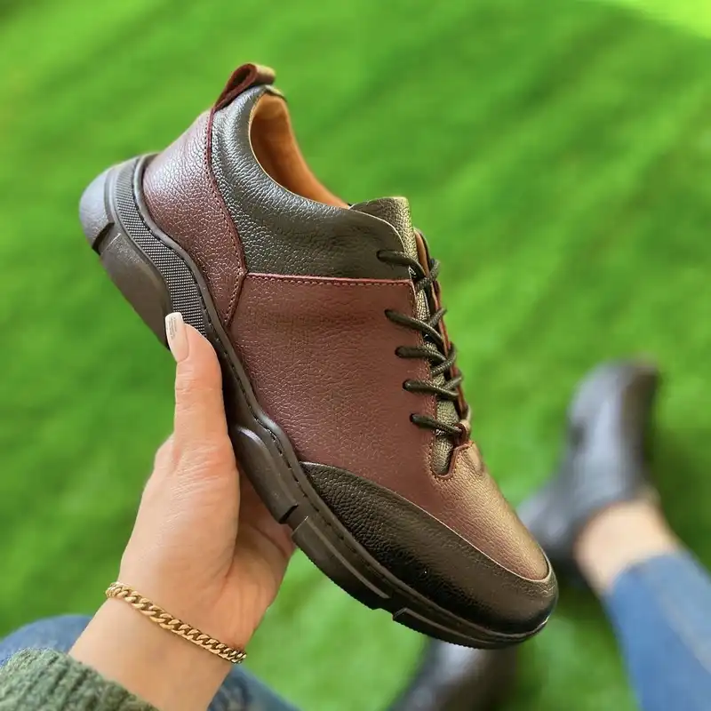 کفش روزمره زنانه مدل چرم طبیعی راینو کد 2305 رنگ زرشکی