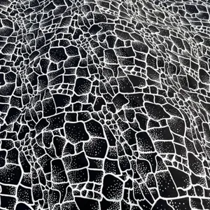 پارچه لباس عرض 0.9 متر مدل نخی طرح سنگی رنگ مشکی