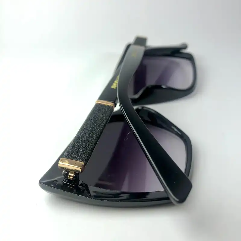 عینک آفتابی زنانه جیمی چو مدل JM00277-11