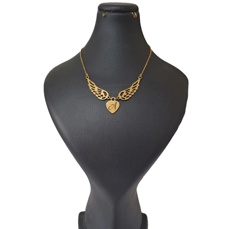 گردنبند هایکا طرح بال و قلب و حرف لاتین A مدل ha1