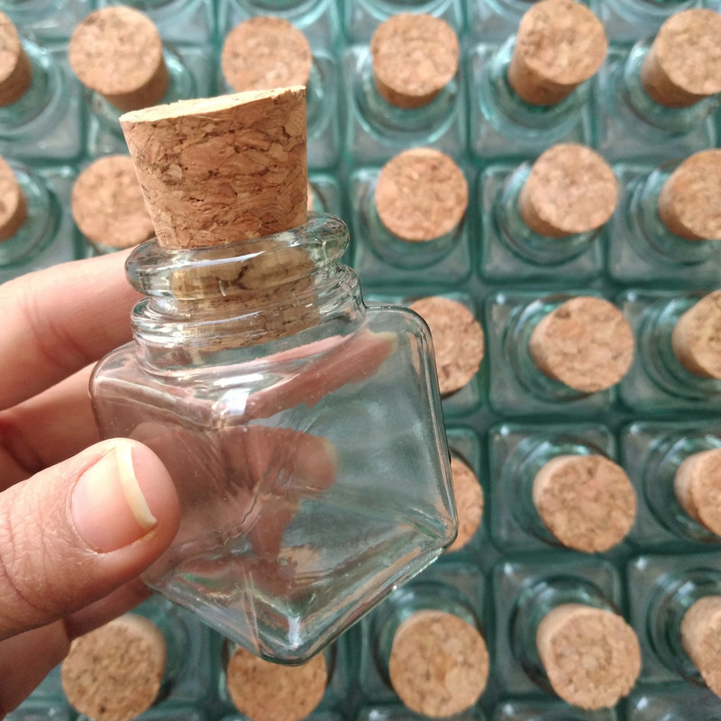 جای ادویه مدل مکعب مجموعه 8 عددی