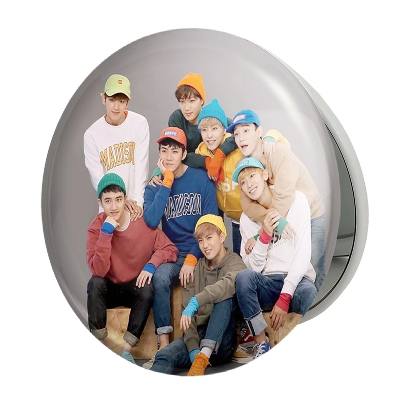 آینه جیبی خندالو طرح گروه موسیقی اکسو EXO مدل تاشو کد 2825 