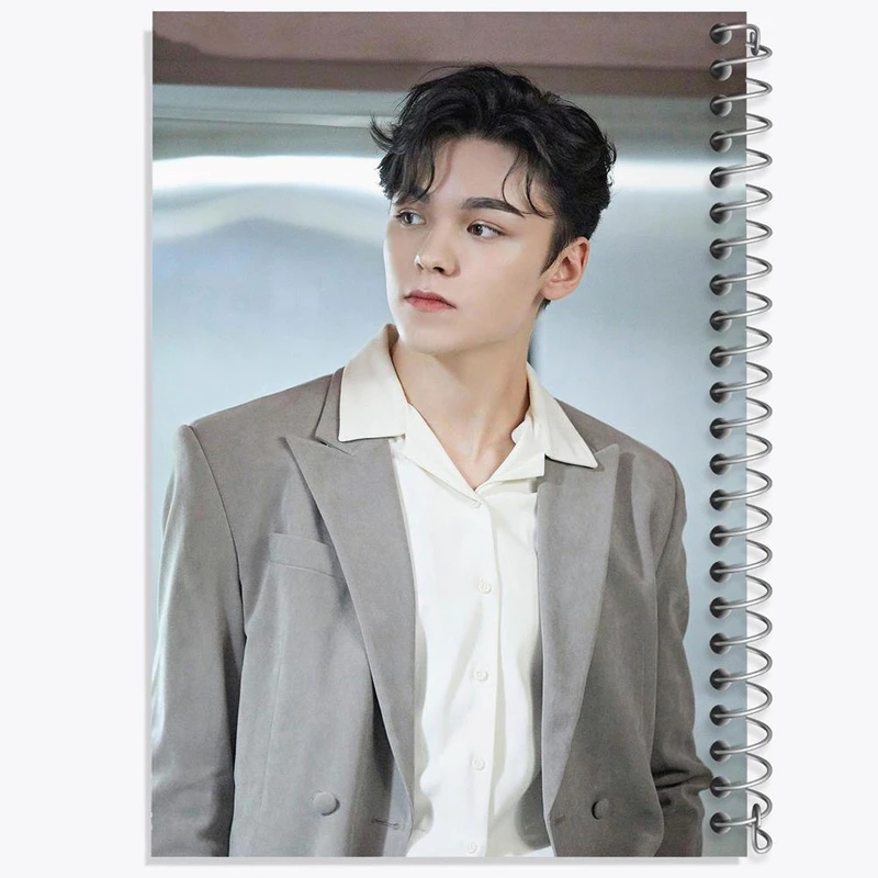 دفتر مشق 100 برگ خندالو طرح ورنون گروه سونتین Seventeen کد 21512