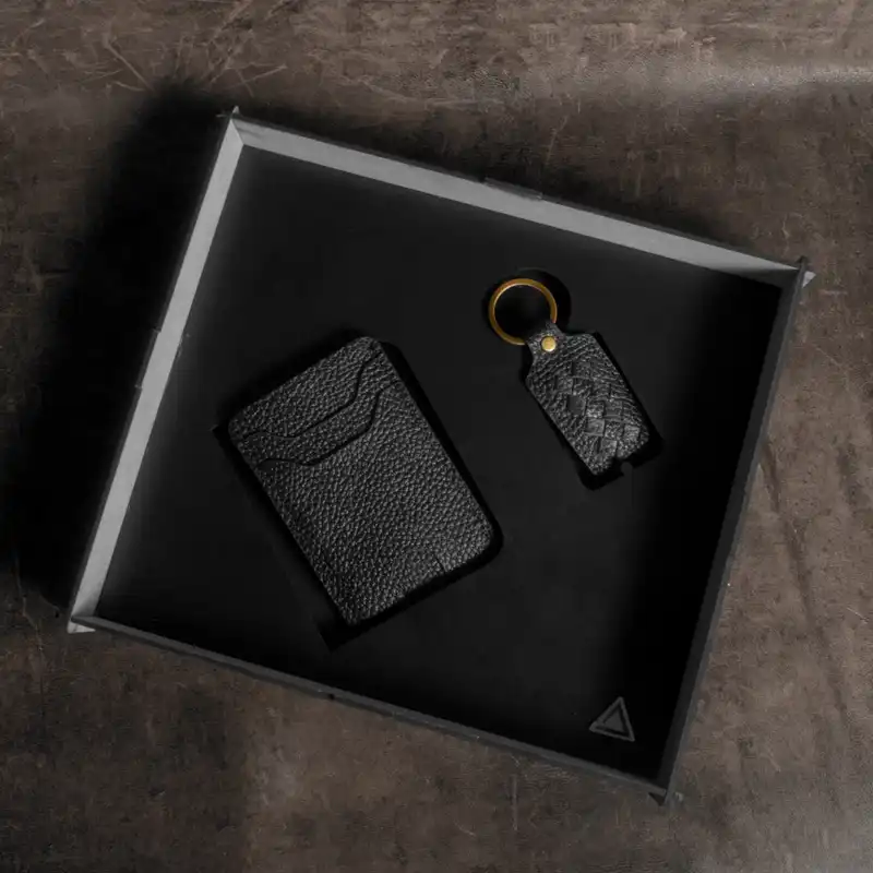 ست هدیه چرم آراهمراه مدل ARASET35