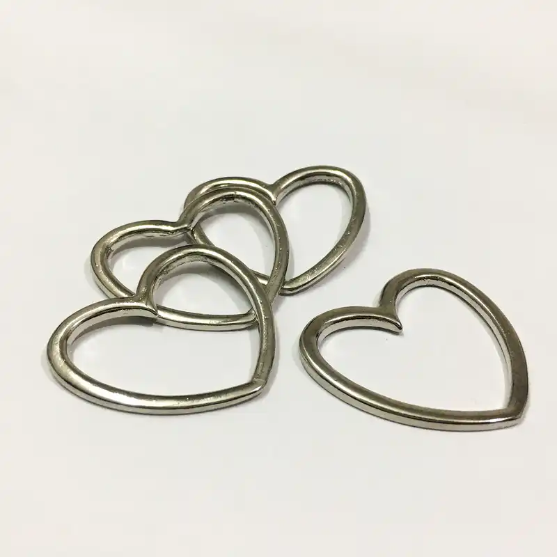 یراق چرم دوزی طرح قلب مدل Heart5x بسته 5 عددی