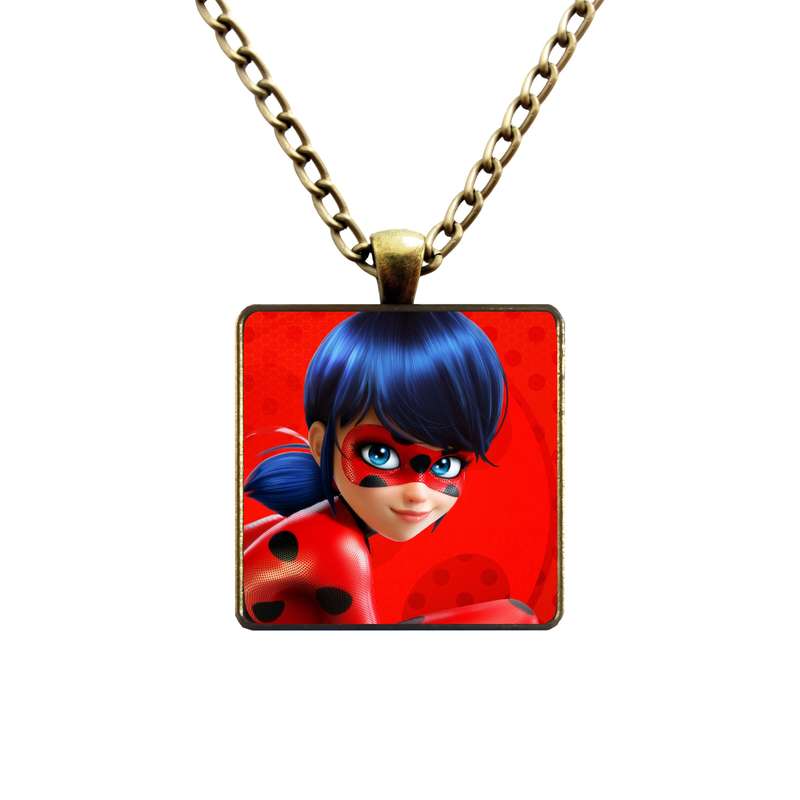 گردنبند دخترانه طرح دختر کفشدوزکی کد TR18