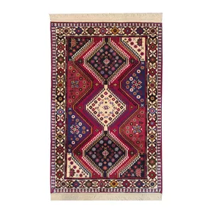 فرش دستباف یک متری طرح لوزی مدل AA244