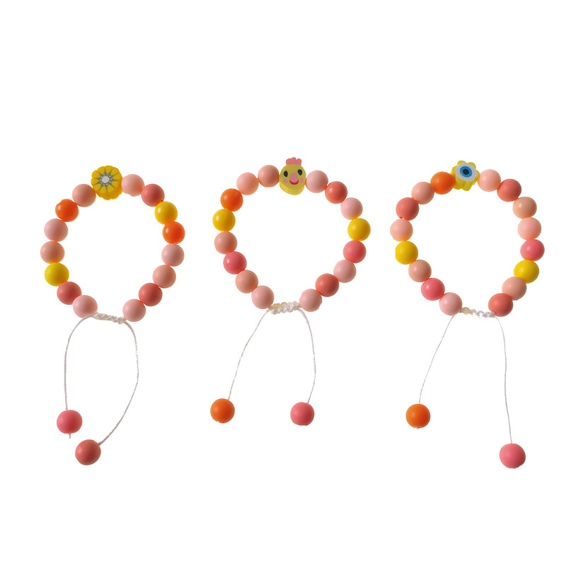 دستبند بچگانه مدل جوجه و گل و ذرت بسته سه عددی دستبند بچگانه مدل جوجه و گل و ذرت بسته سه عددی