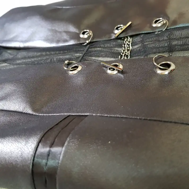 جلیقه زنانه مدل ژیله فانتزی چرم