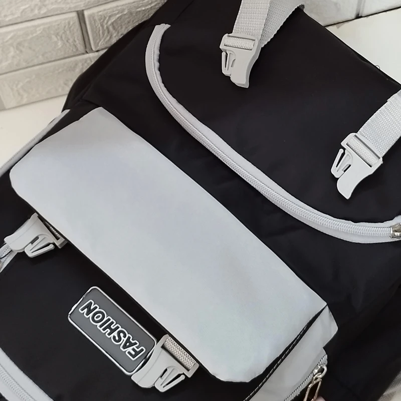 عکس شماره 8 : کوله پشتی مدرسه مدل پاستیلی