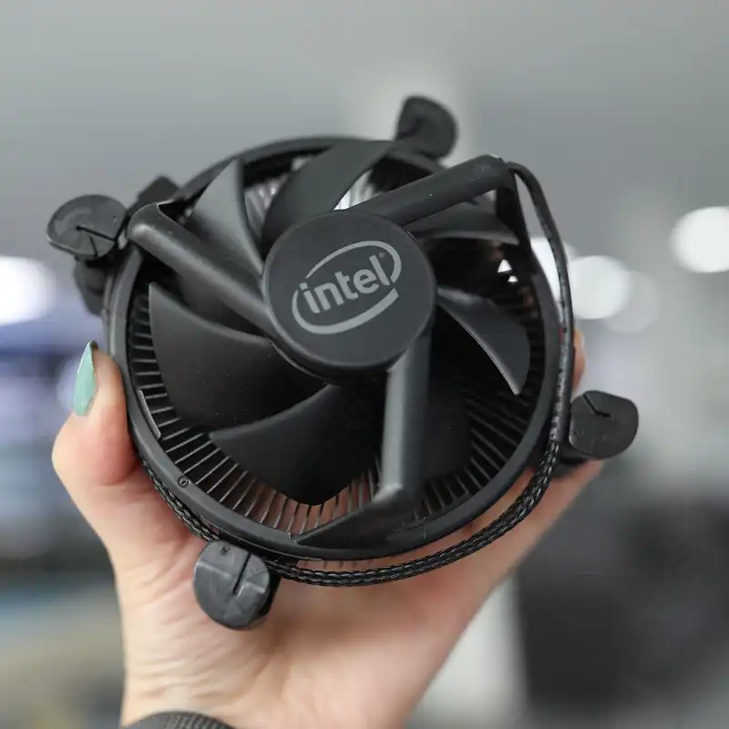 خنک کننده پردازنده اینتل مدل i3-10105F