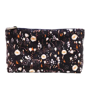 کیف لوازم آرایش زنانه مدل نقش گل کد 107