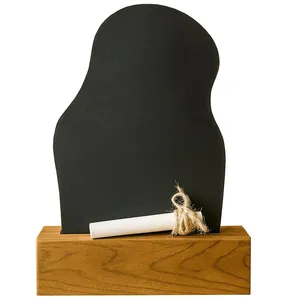 تخته سیاه مدل دفرمه طرح پابه چوب سایز 22x17 سانتی‌متر به همراه گچ