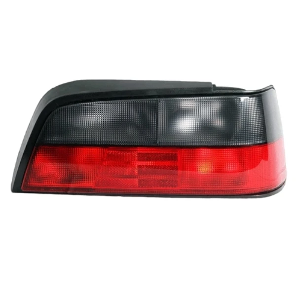 چراغ عقب کروز پلاس مدل لنز دودی مناسب برای پارس بسته دو عددی