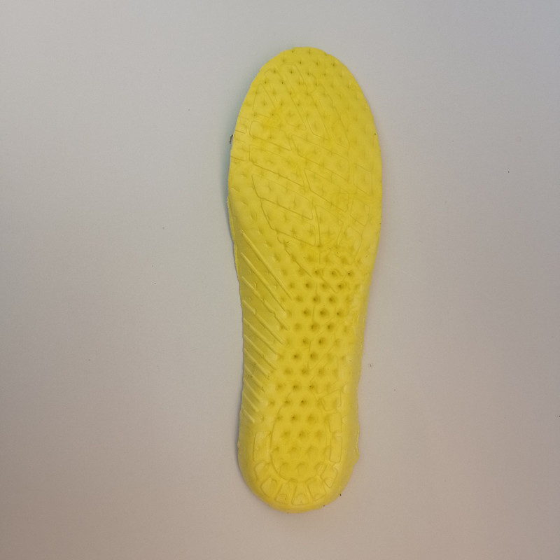 کفش فوتسال مدل نیم جورابی