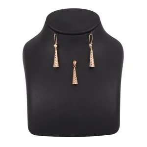 نیم ست طلا 18 عیار زنانه کد G828