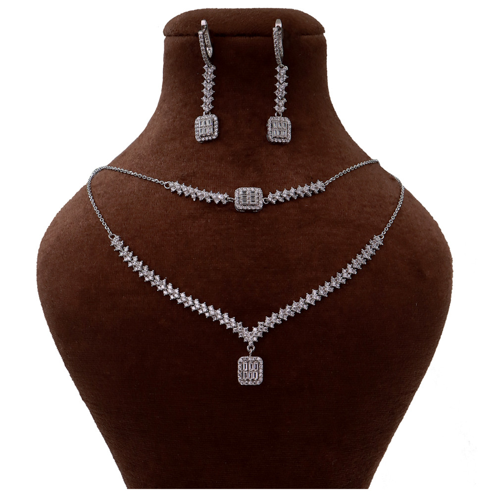 نیم ست نقره زنانه جی تی ای مدل زنجیری نیم ست نقره زنانه جی تی ای مدل زنجیری