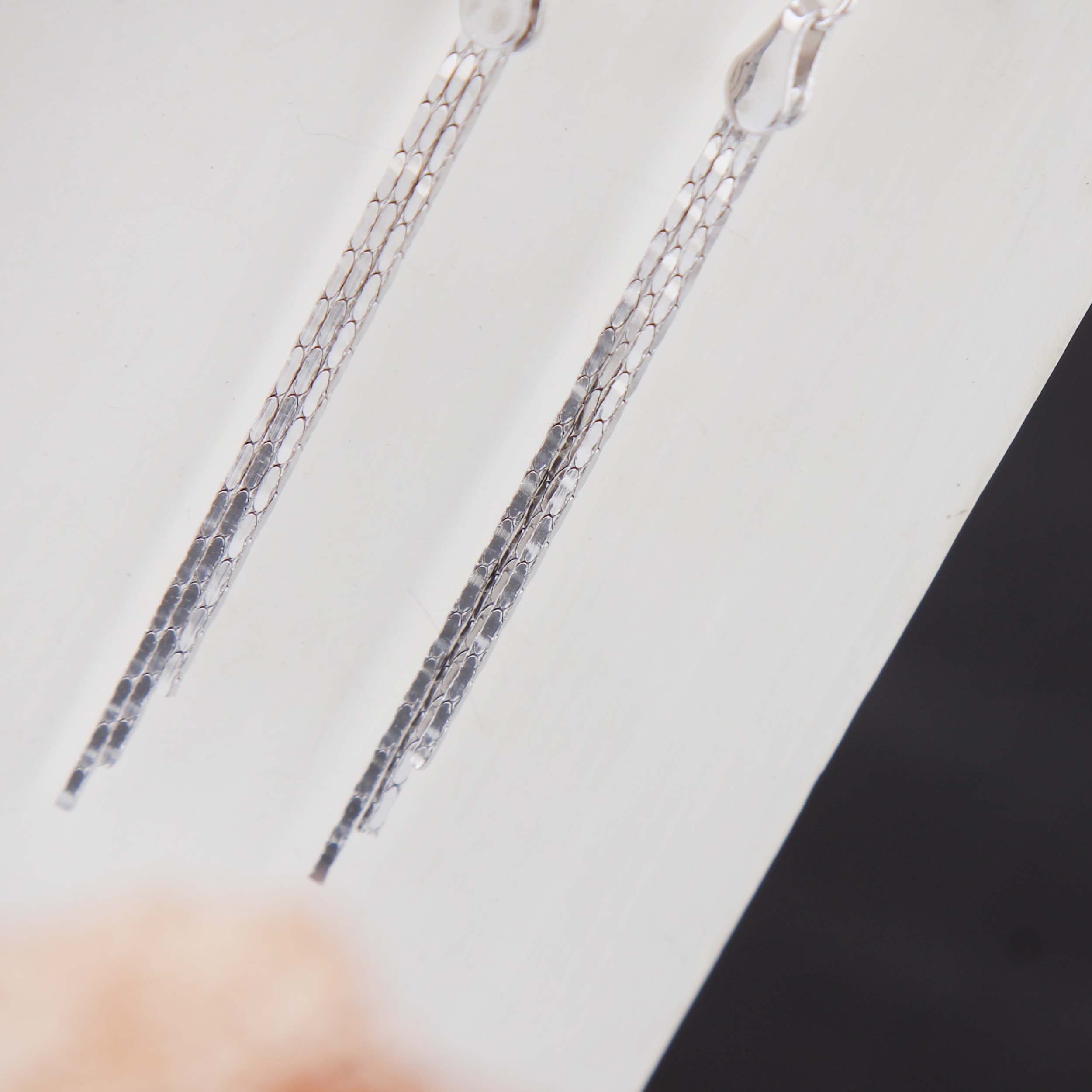 گوشواره نقره زنانه بازرگانی میلادی مدل آبکاری رادیوم کد GZN_367