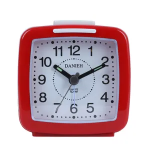 ساعت رومیزی دانیه کد 020