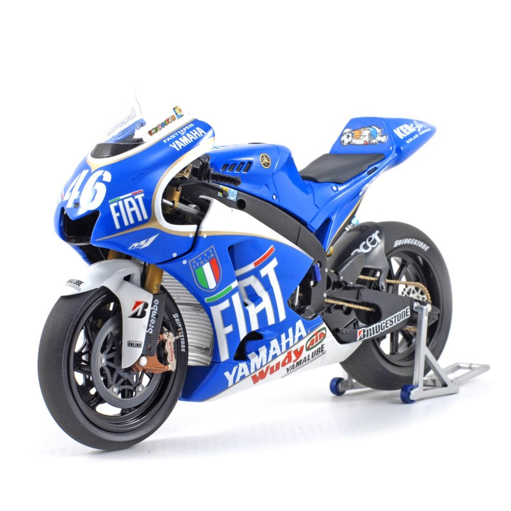 موتور بازی مدل YAMAHA YZR-M1 CATAIUNYA 2008