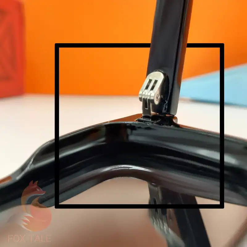 عینک آفتابی دیوید بکهام مدل um188