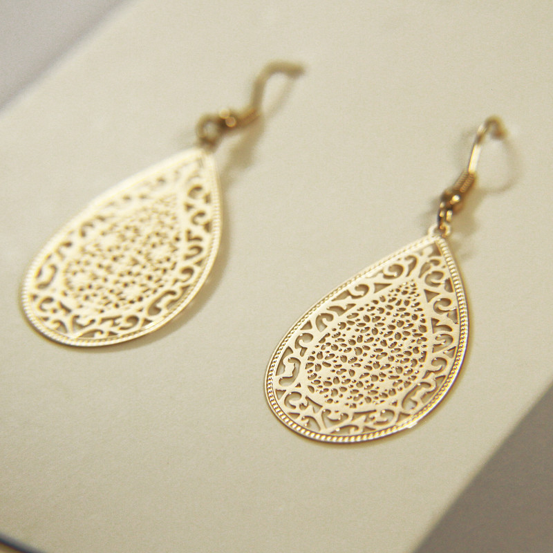 گوشواره زنانه مدل توری کد BD55 گوشواره زنانه مدل توری کد BD55