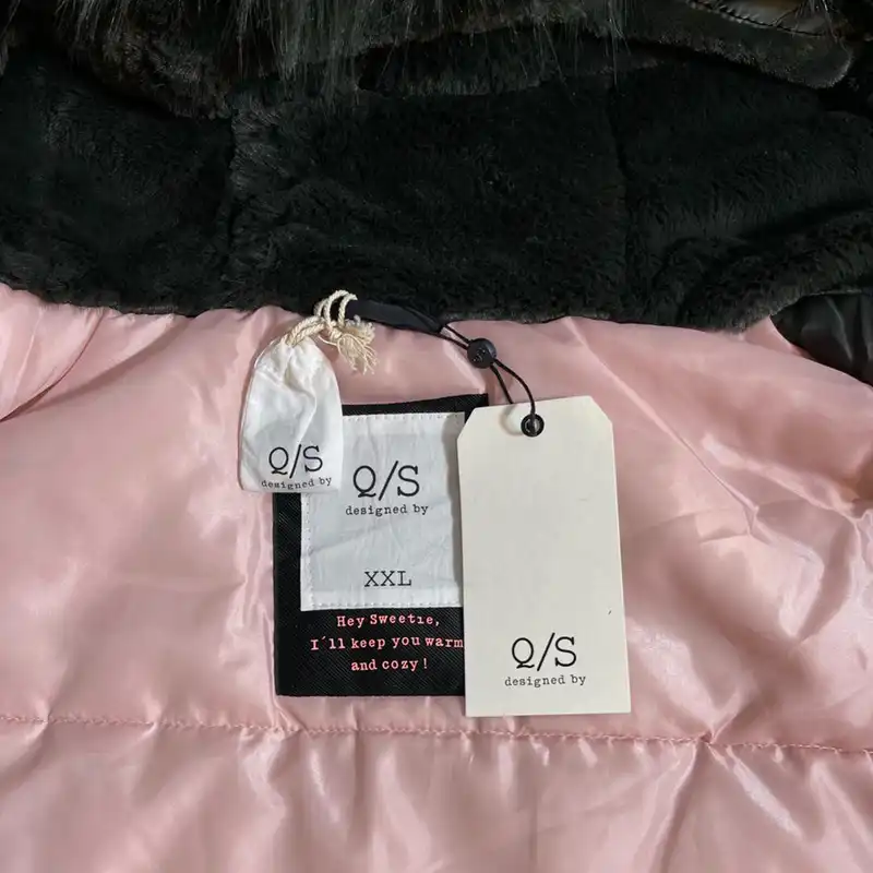 کاپشن زنانه کیو اس مدل Q 09