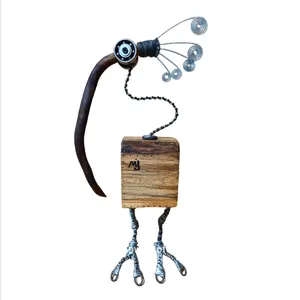 مجسمه چوبی مدل پکا