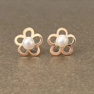 گوشواره طلا 18 عیار زنانه الماسین آذر مدل Golmikhi