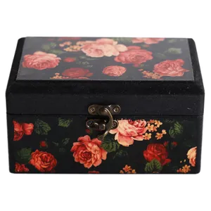 جعبه هدیه مدل گلشن کد H01