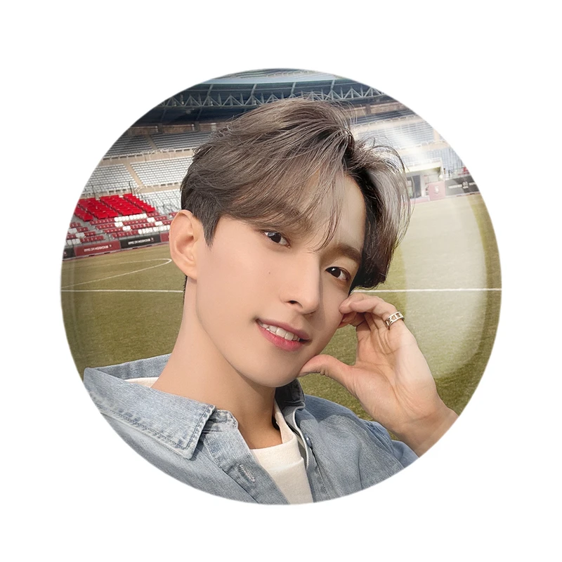 پیکسل خندالو مدل دی کی گروه سونتین Seventeen کد 21537