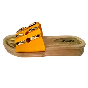 دمپایی زنانه مدل آروس کد RTM 115