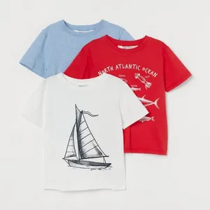 تی شرت آستین کوتاه پسرانه اچ اند ام مدل 0933391003 مجموعه 3 عددی