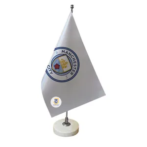 پرچم رومیزی جاویدان تندیس پرگاس مدل منچستر سیتی کد 2