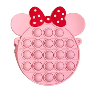 کیف رودوشی بچگانه مدل سیلیکون فانتزی طرح میکی موس کد 36990
