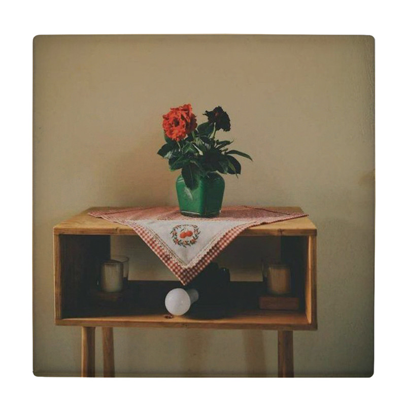  کاشی کارنیلا طرح میز چوبی و گلدان گل مدل لوحی کد klh2541 