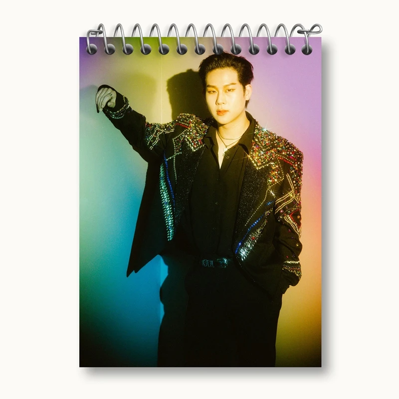 دفتر یادداشت 50 برگ خندالو مدل جوهان گروه مانستا اکس MONSTA X کد 21134