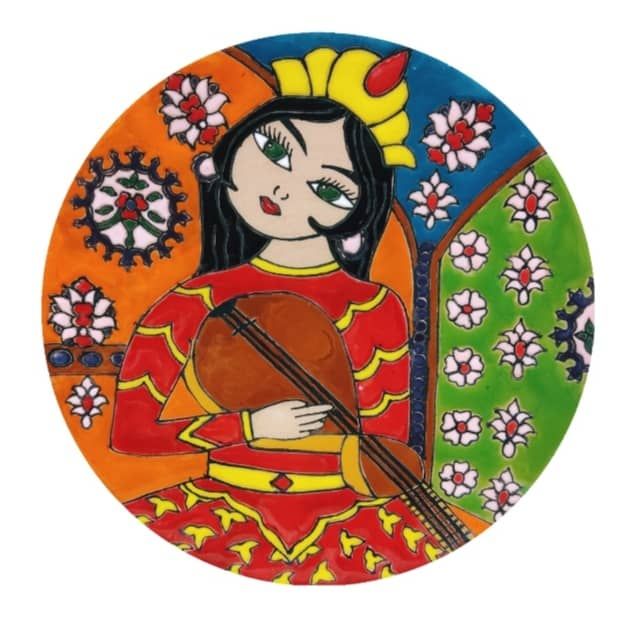 بشقاب دیوارکوب سفالی مدل نوازنده کدeh20 مجموعه 2 عددی