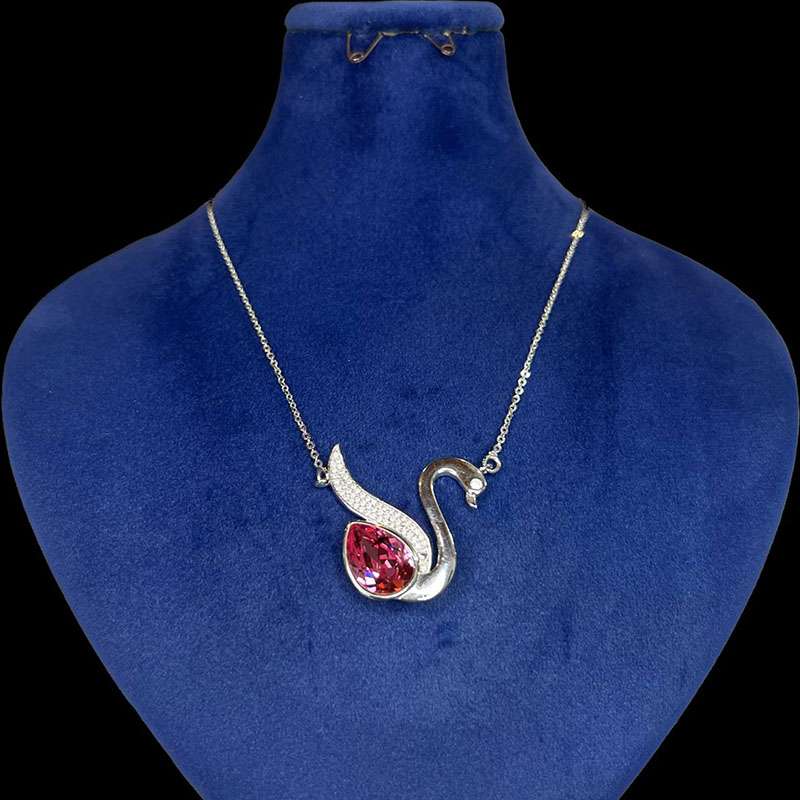 گردنبند دخترانه ژوپینگ مدل قو طرح سوار گردنبند دخترانه ژوپینگ مدل قو طرح سوار