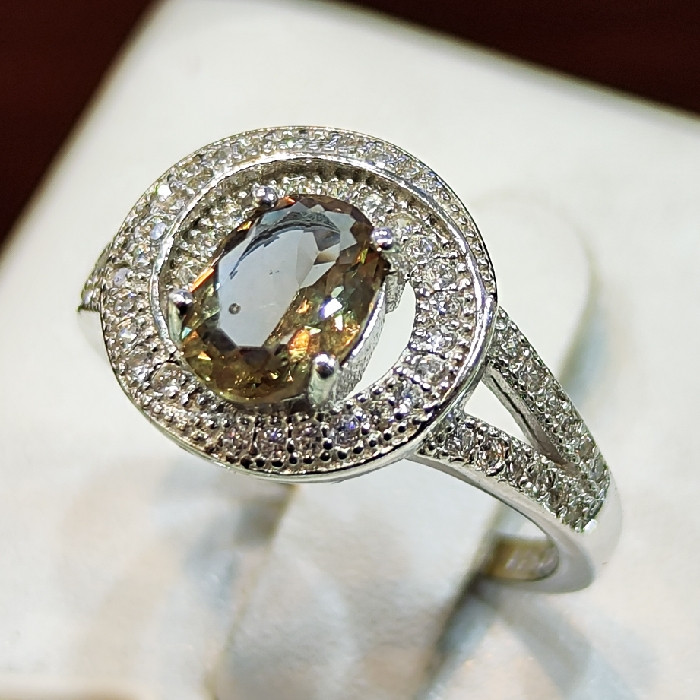 انگشتر نقره زنانه مدل سنگ الکساندریت کد 252