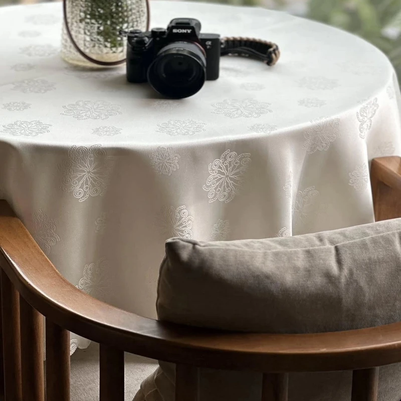 رومیزی رزین تاژ مدل اسنو گرد سایز 150x150 سانتی‌متر