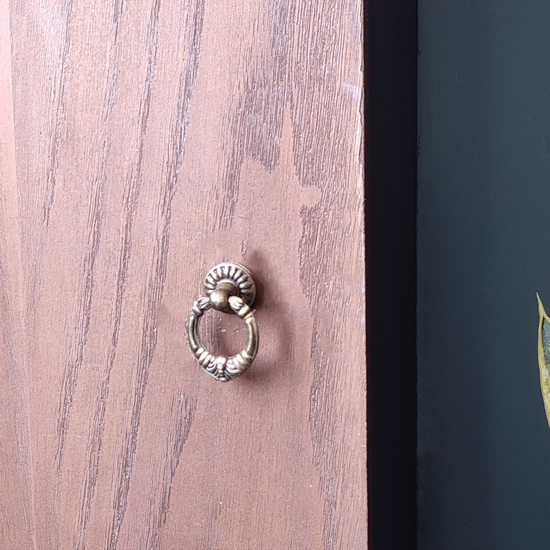 دستگیره کمد کپران مدل آویز کلاسیک KP-1613 بسته 10 عددی دستگیره کمد کپران مدل آویز کلاسیک KP-1613 بسته 10 عددی