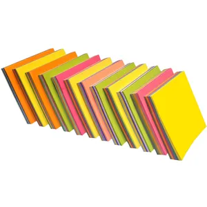 کاغذ یادداشت چسب دار مدل رنگی سایز 7.5x7.5 سانتی متر بسته 12 عددی