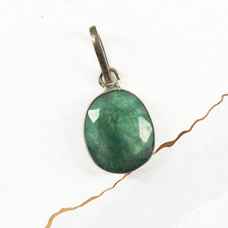 آویز گردنبند نقره زنانه سلین کالا مدل زمرد کد 16 آویز گردنبند نقره زنانه سلین کالا مدل زمرد کد 16