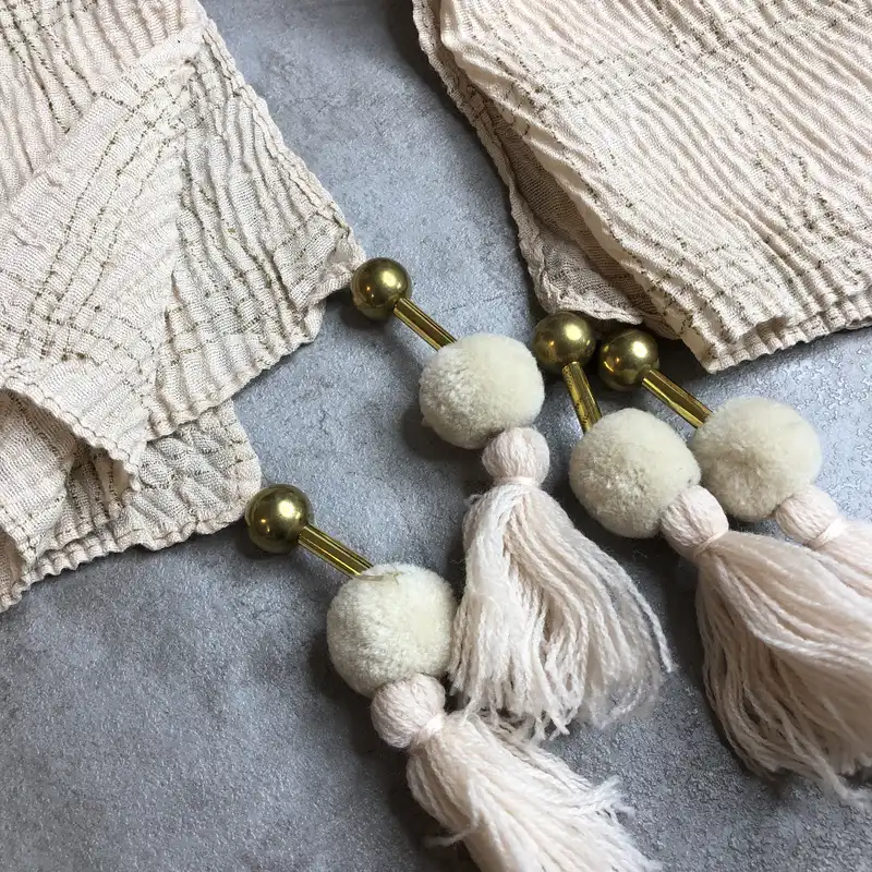 شال زنانه مدل پاییزه منگوله دار