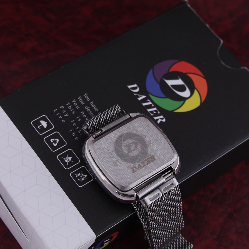 ساعت مچی دیجیتال دیتر مدل LE 3321 -NO-ME ساعت مچی دیجیتال دیتر مدل LE 3321 -NO-ME